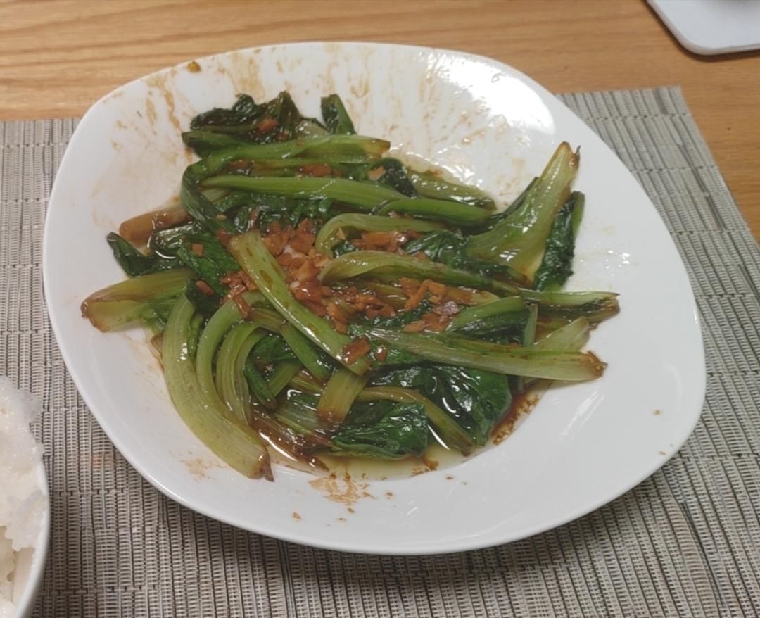 蒜蓉耗油清炒油麦菜，减脂快手菜，宝宝超爱，傻瓜步骤，屡试不爽，好吃且下饭，鲜香爽口！！