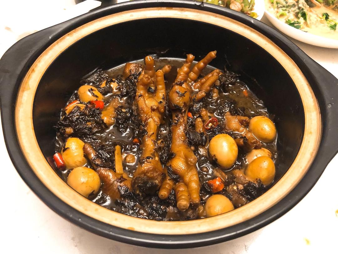 梅干菜烧虎皮凤爪