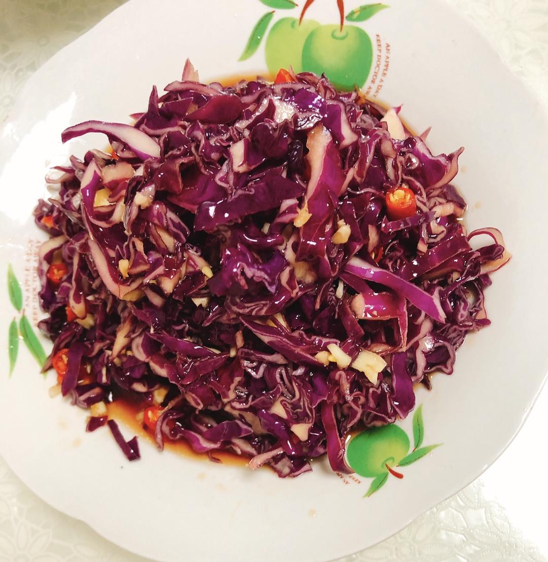 超开胃凉拌紫甘蓝