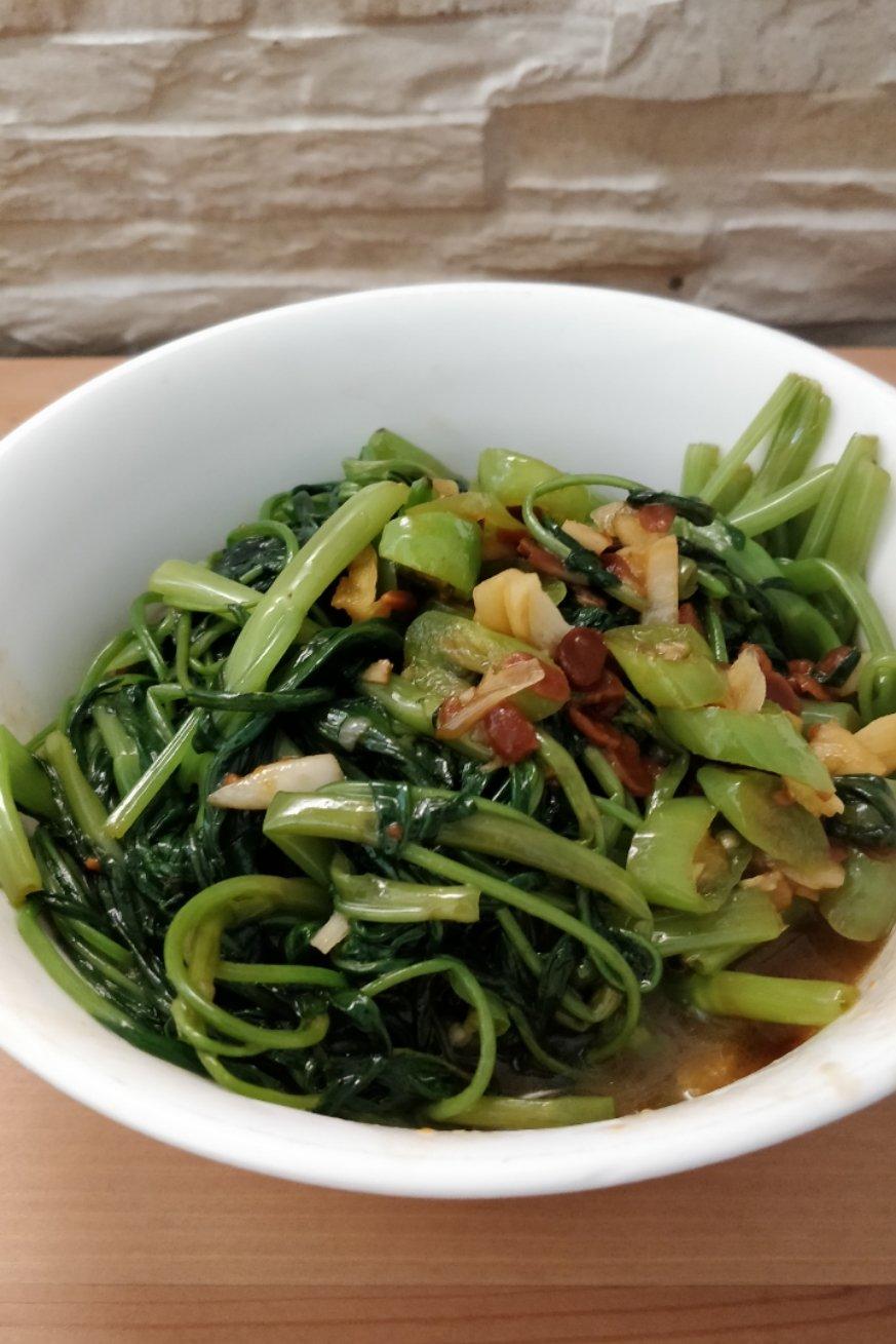 黄豆酱炒通心菜
