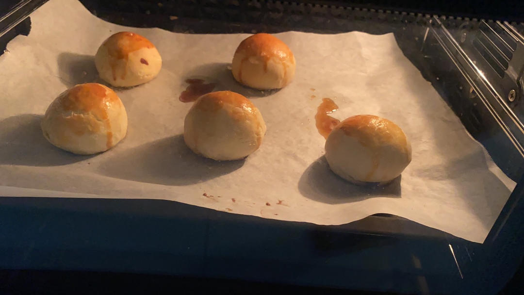 层层酥脆的完美蛋黄酥