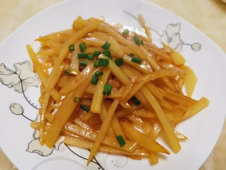 在家也能做出馆子味儿的醋溜/炝炒/酸辣土豆丝（就是那道看似简单，实则步步玄机的土豆丝）
