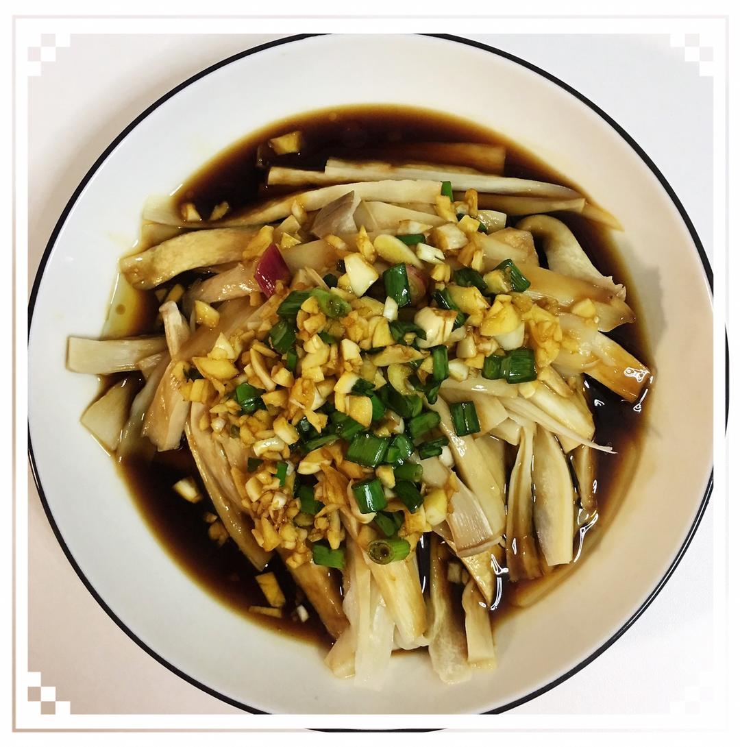 惊艳又开胃：凉拌手撕杏鲍菇（鸡腿菇）