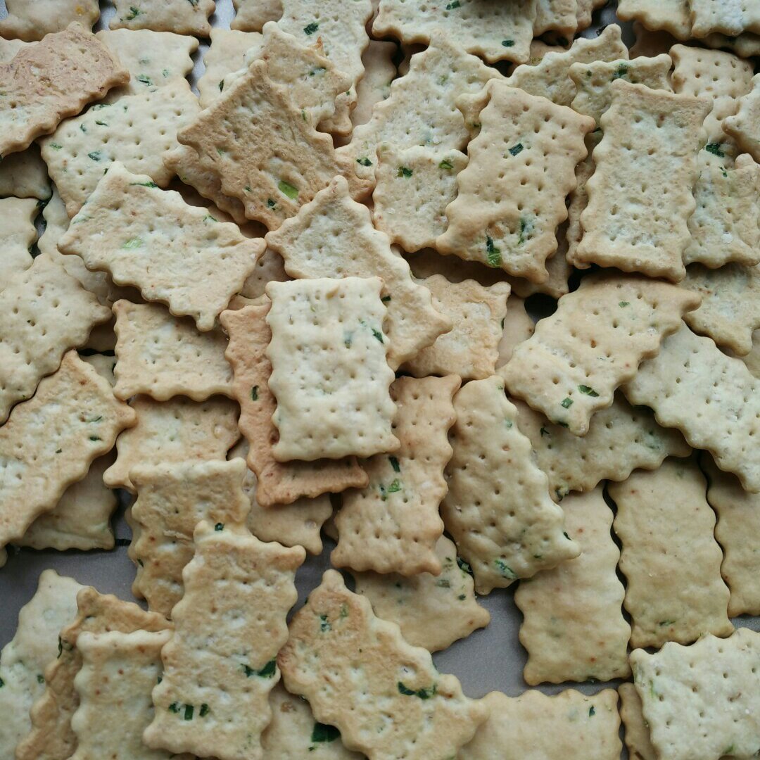 高钙奶盐苏打饼干