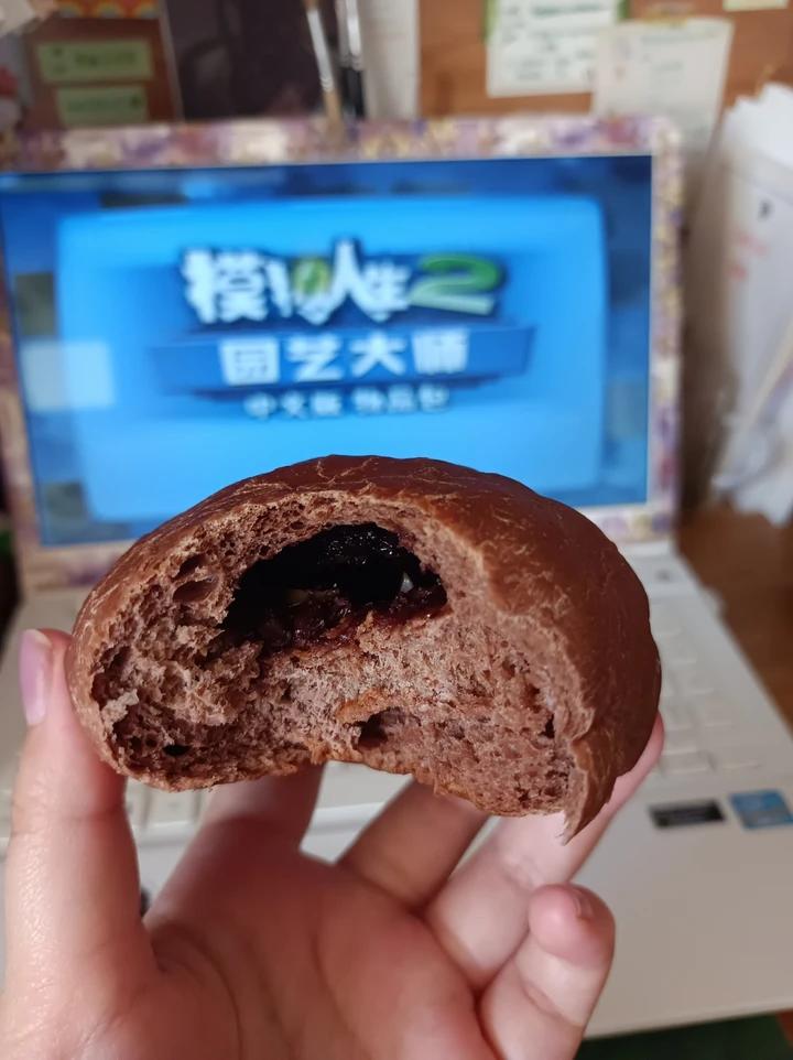 黑眼豆豆面包