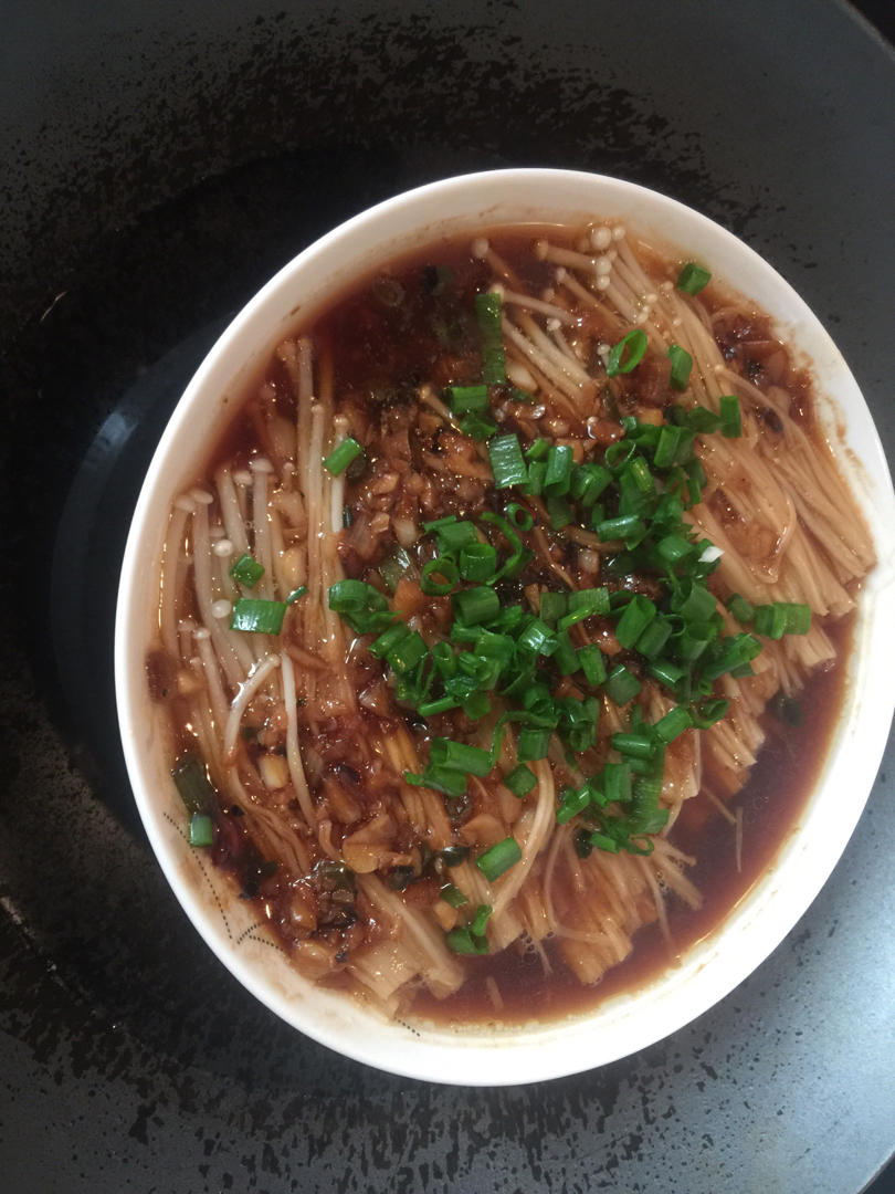 超级下饭的蒜蓉金针菇！好吃到爆