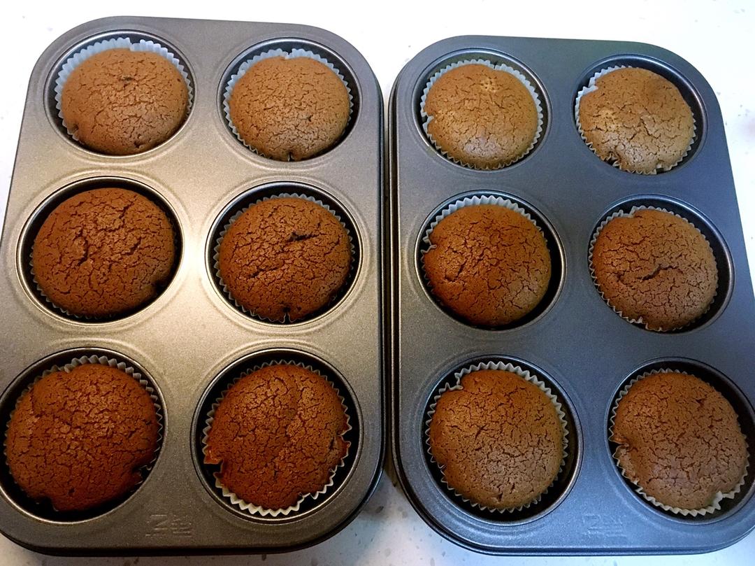 消耗淡奶油之作——淡奶油小蛋糕