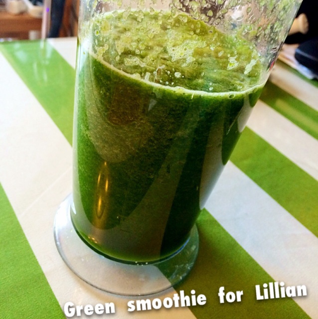 Green smoothie for lillian 菠菜+生菜+黄瓜+蜜瓜