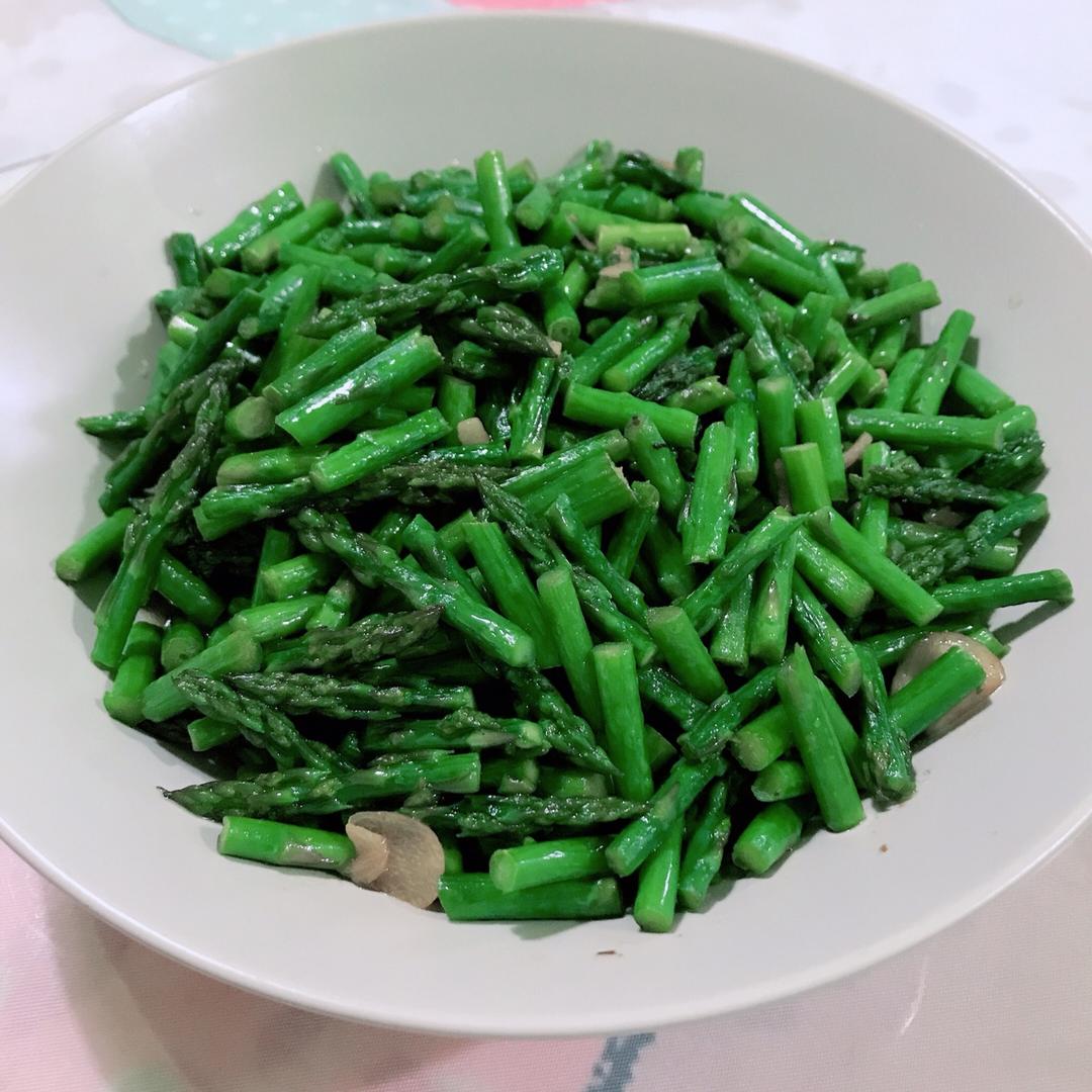 清炒芦笋