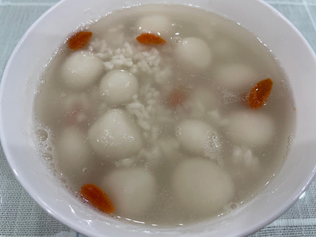 桂花酒酿圆子，自己做的圆子才好吃