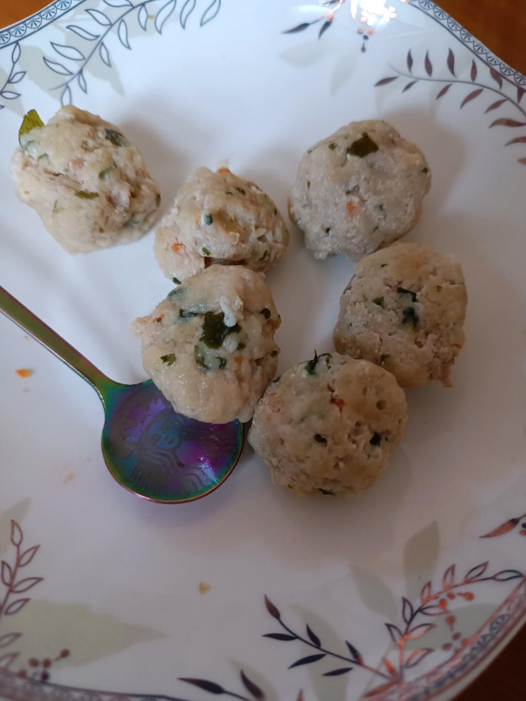 宝宝辅食：豆腐蔬菜肉丸