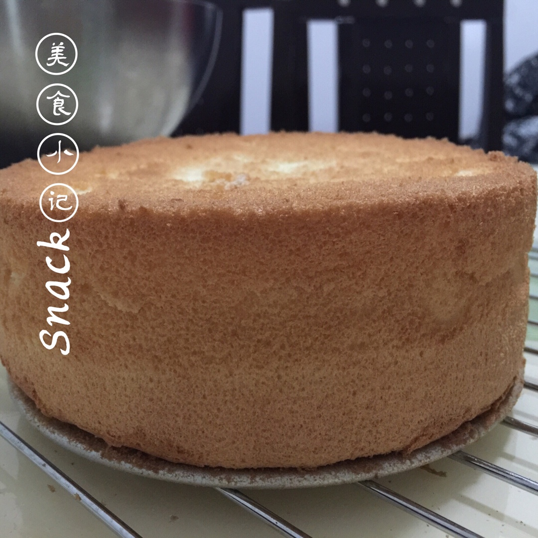 超简单完美戚风蛋糕（6寸2蛋）附打发、翻拌、脱模视频