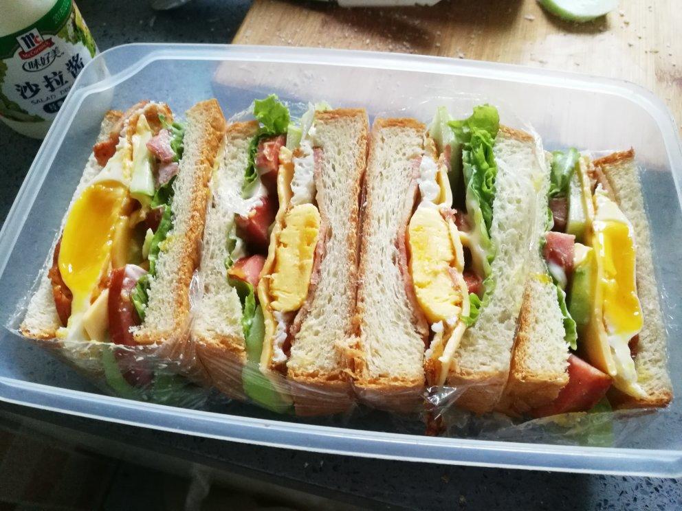 如何做超厚的沼三明治~详细tip！牛油果鸡蛋午餐肉三明治~