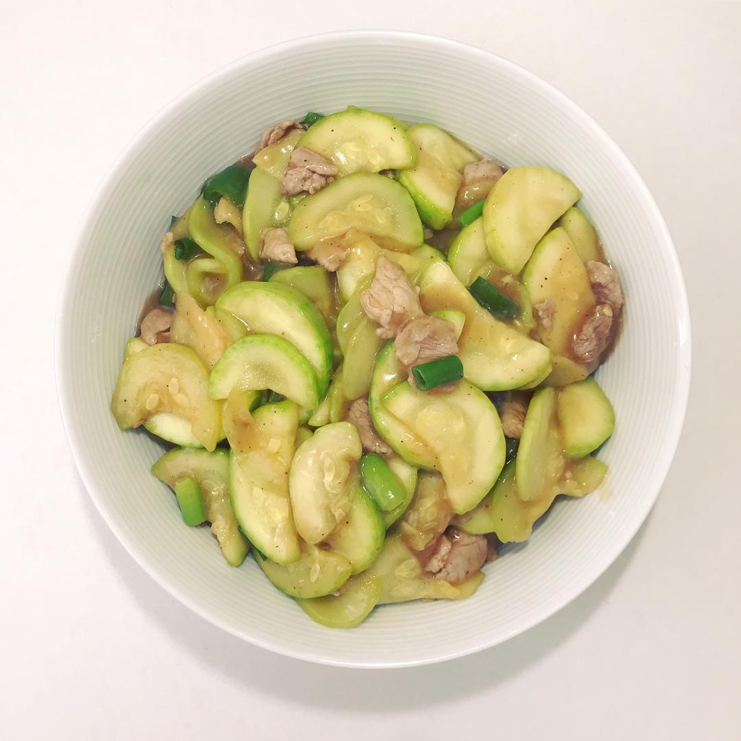 西葫芦炒肉