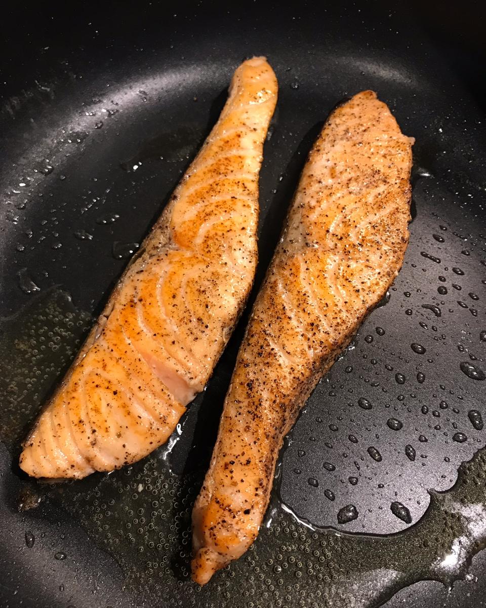 poppy-huan做的香煎三文鱼