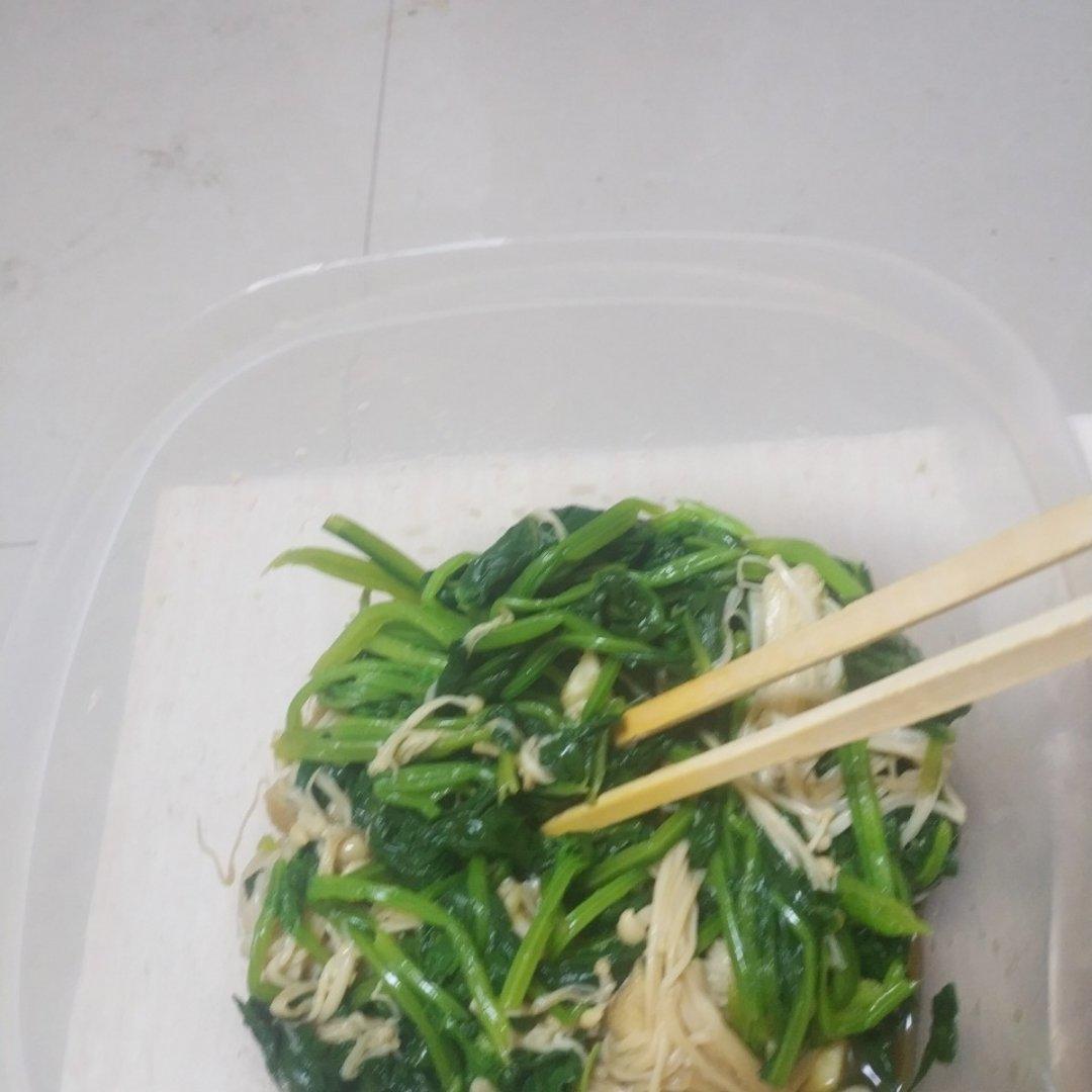 凉拌菠菜金针菇