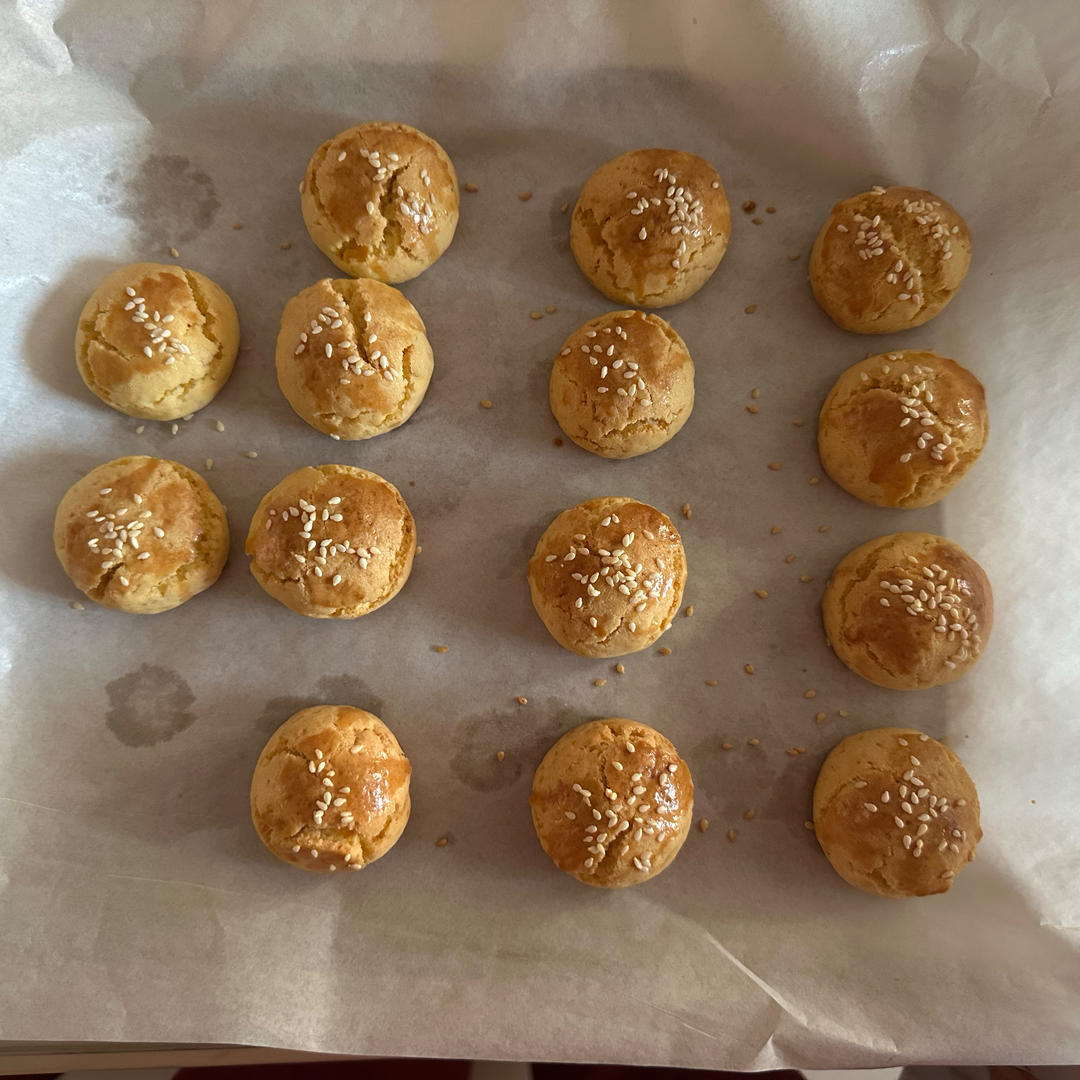 一口一个咸香酥松｜咸蛋黄一口酥