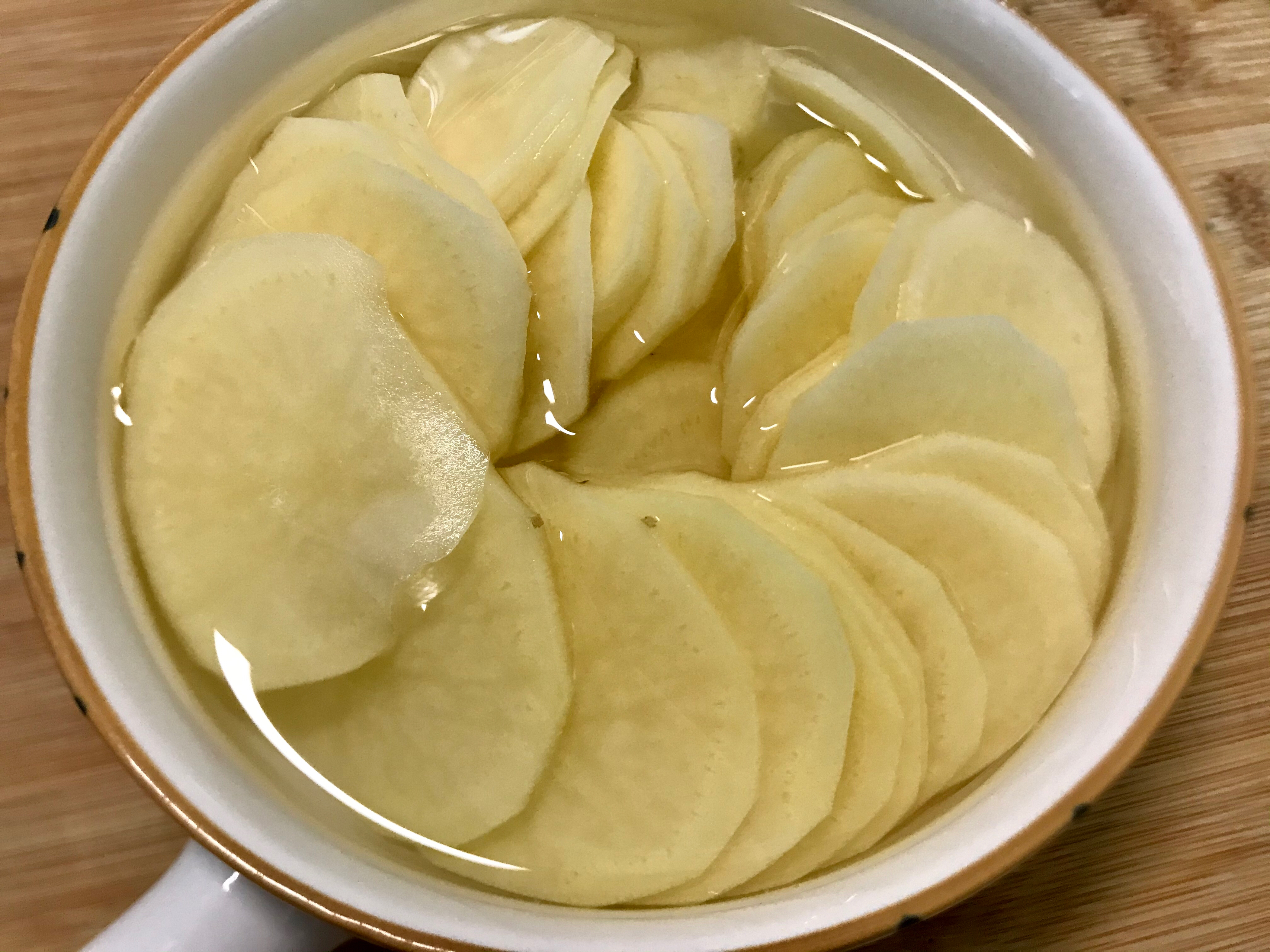 凉拌洋芋（土豆）片｜减脂凉菜的做法 步骤1