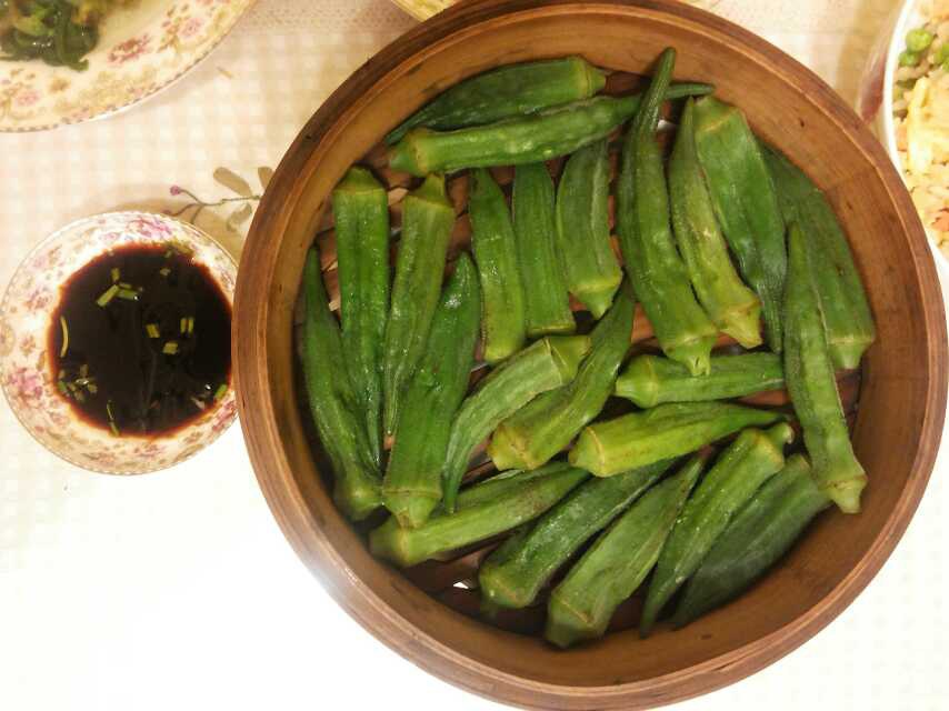 白灼秋葵