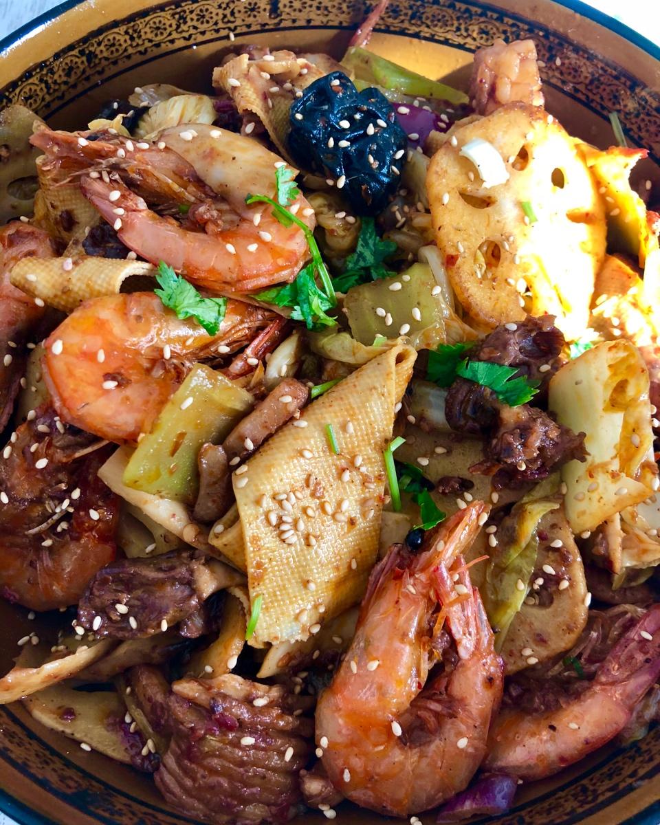 厨师长教你：“麻辣香锅”的正宗做法，看得口水直流 ！