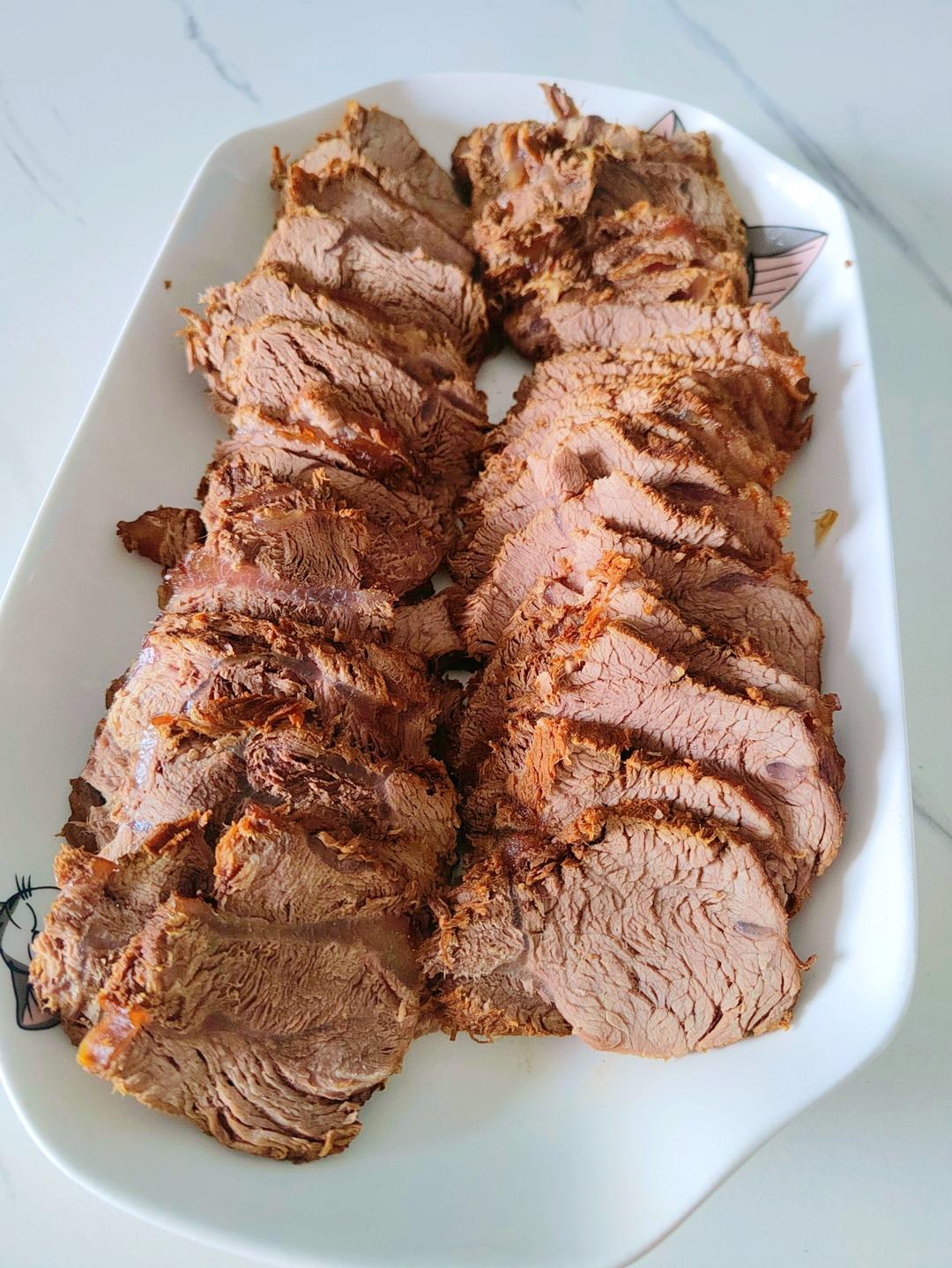 酱牛肉(好吃！！简单！！扔锅直接煮！！)