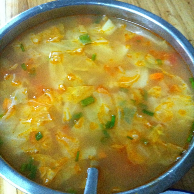 蕃茄土豆圆白菜汤