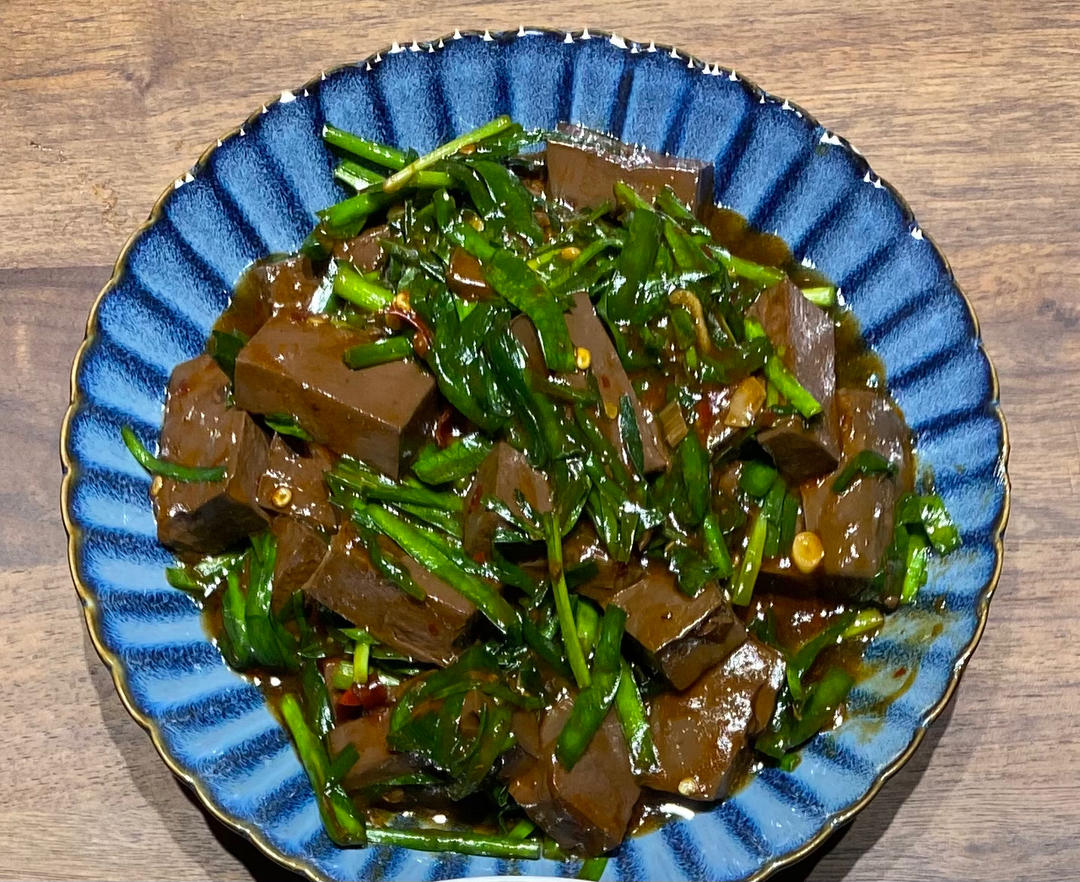能吃两碗饭的红烧鸭血！