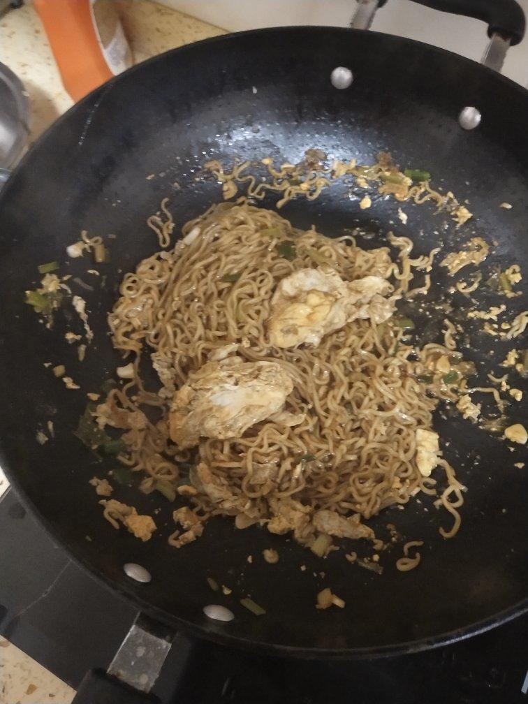 香到舔盘子🉐️荷包蛋焖面🍜超满足❗️