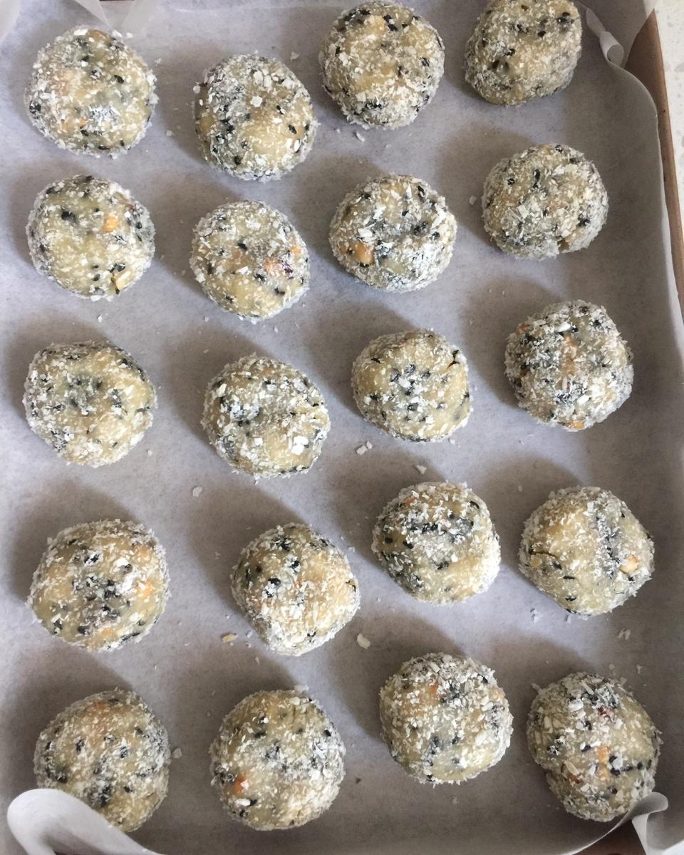 花生芝麻椰蓉酥