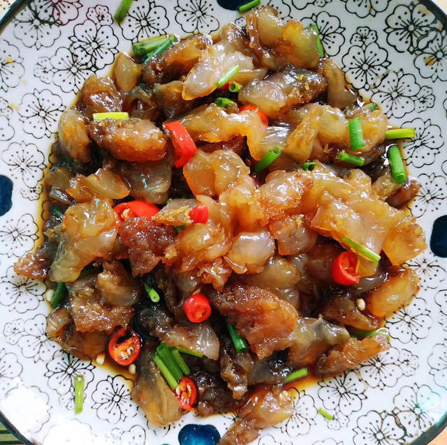 凉拌海蜇皮