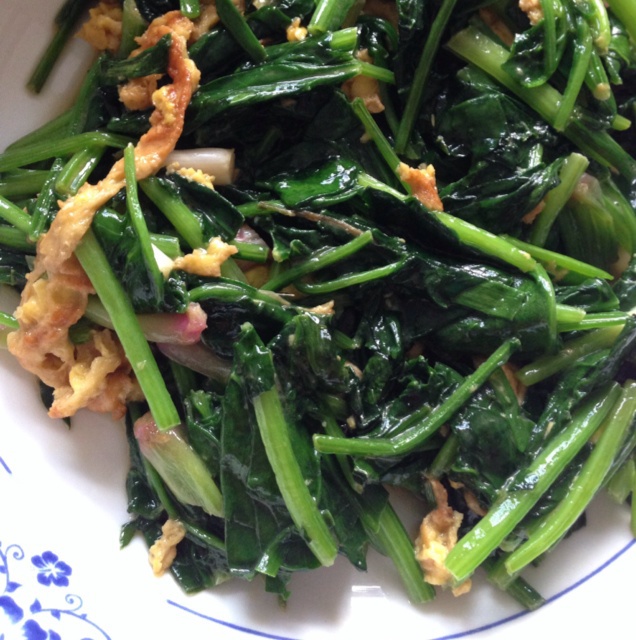 菠菜炒鸡蛋