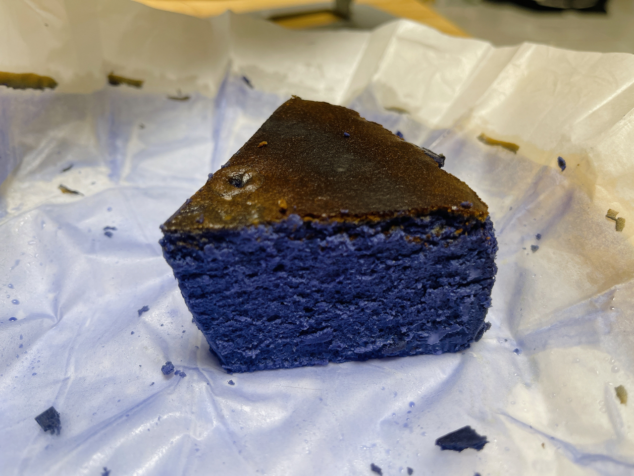 海盐奥利奥巴斯克蛋糕🌃星空蓝配色，高级感拉满，一眼心动～