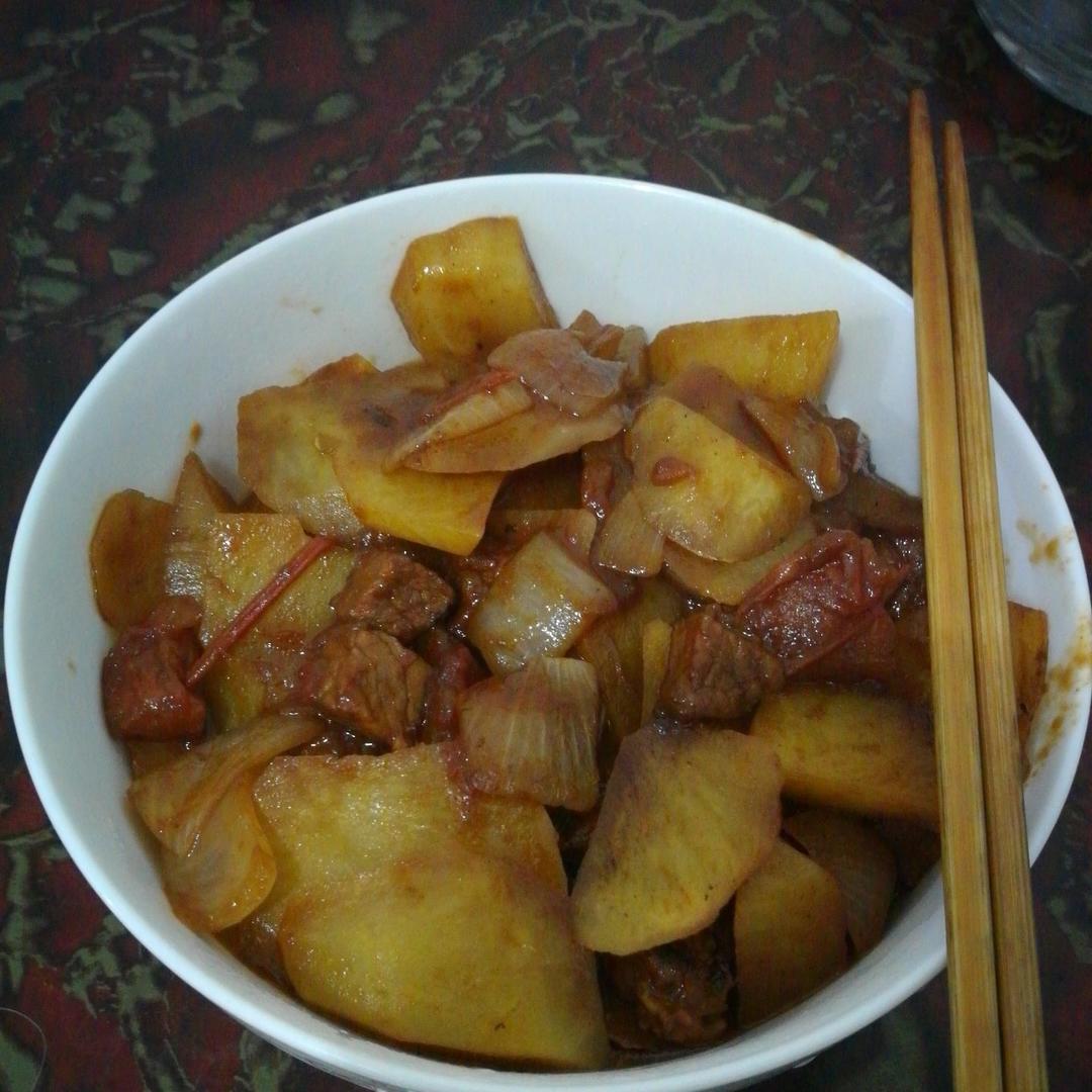 牛肉烧土豆