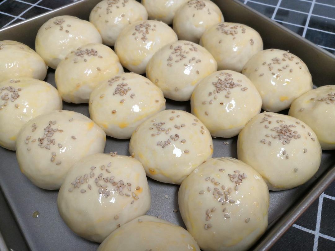 超软牛奶餐包，此配方超软不甜易出膜，放一礼拜不变硬