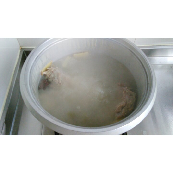 清炖羊肉汤