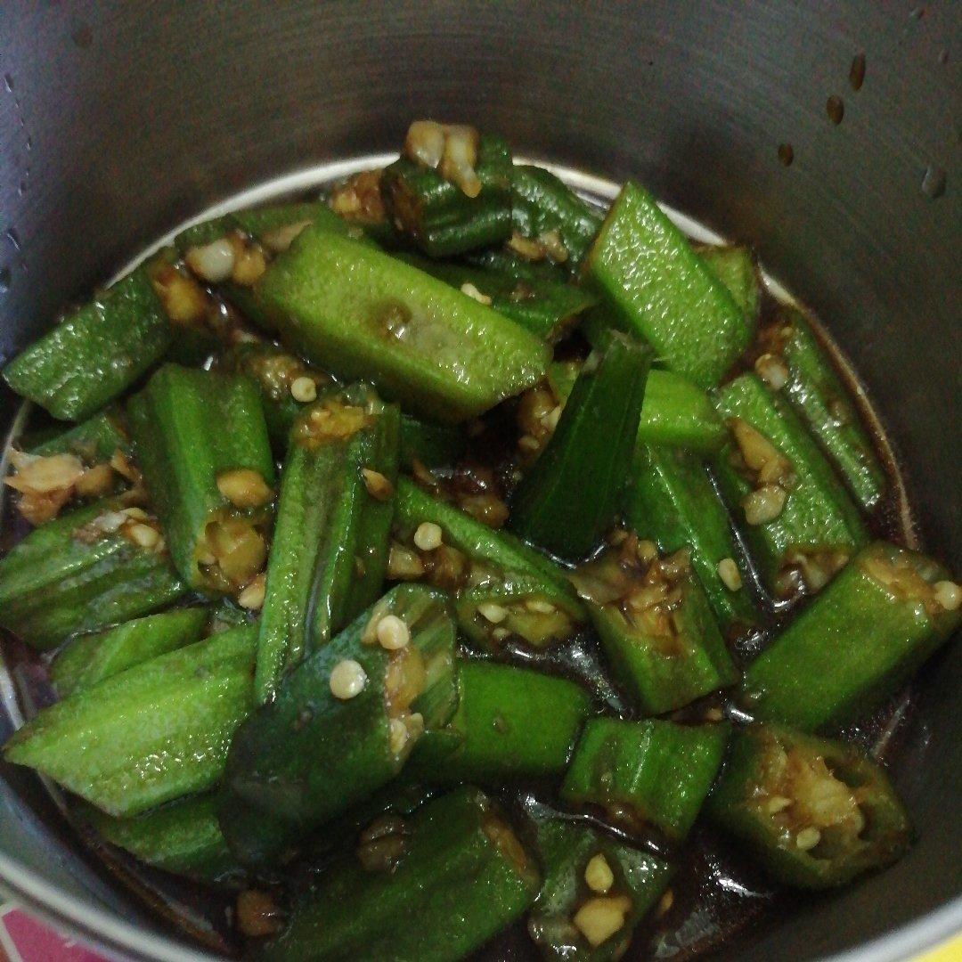 美味蚝油秋葵