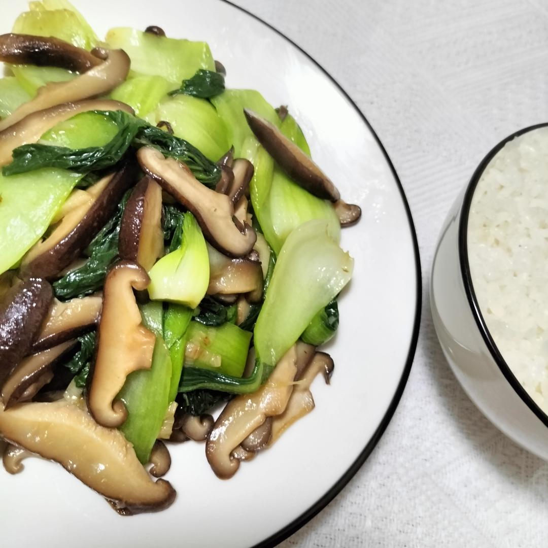 比肉还好吃的——蚝油香菇油菜