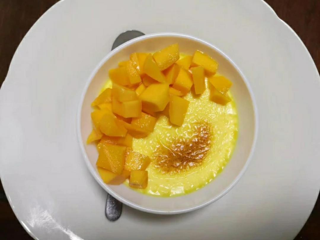 Crèmebrulée。法式烤布雷。焦糖布丁。