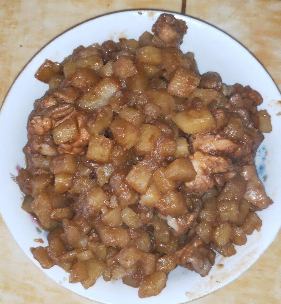 土豆炖鸡腿
