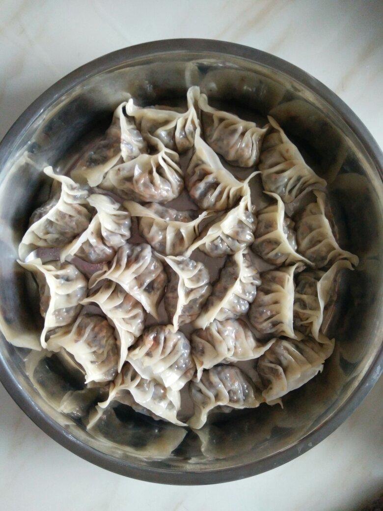 人生若如初见09p2做的木耳香菇饺子