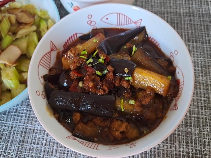 厨师长教你：“少油型鱼香茄子”的做法快收藏了