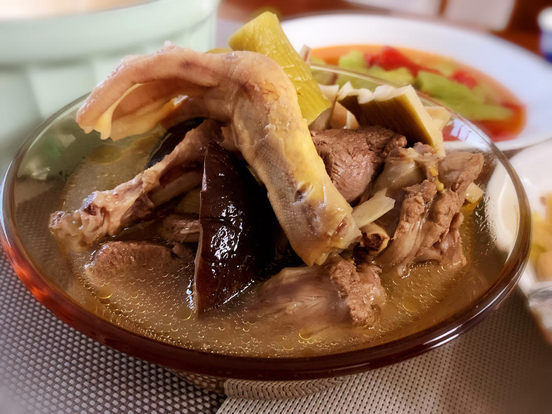 蒜蓉烤海鲜小杂烩【8月北鼎珐琅铸铁锅食谱】