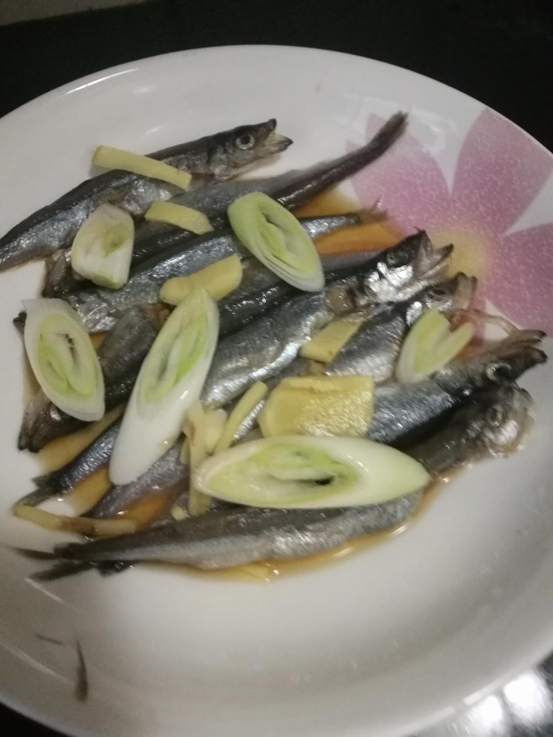 香煎椒盐多春鱼