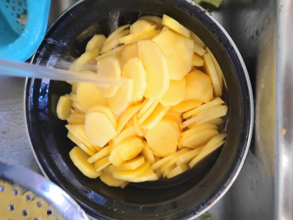 曬土豆干的做法 步驟6