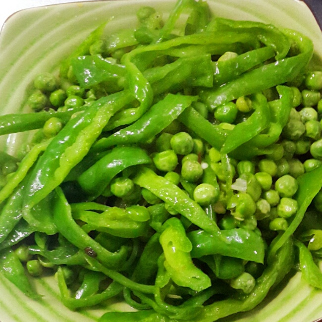 豌豆炒肉丁