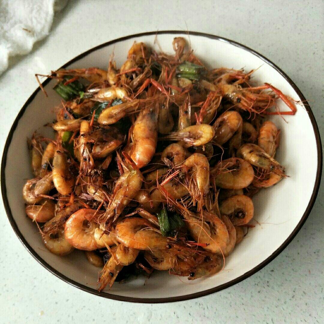 爆炒小河虾