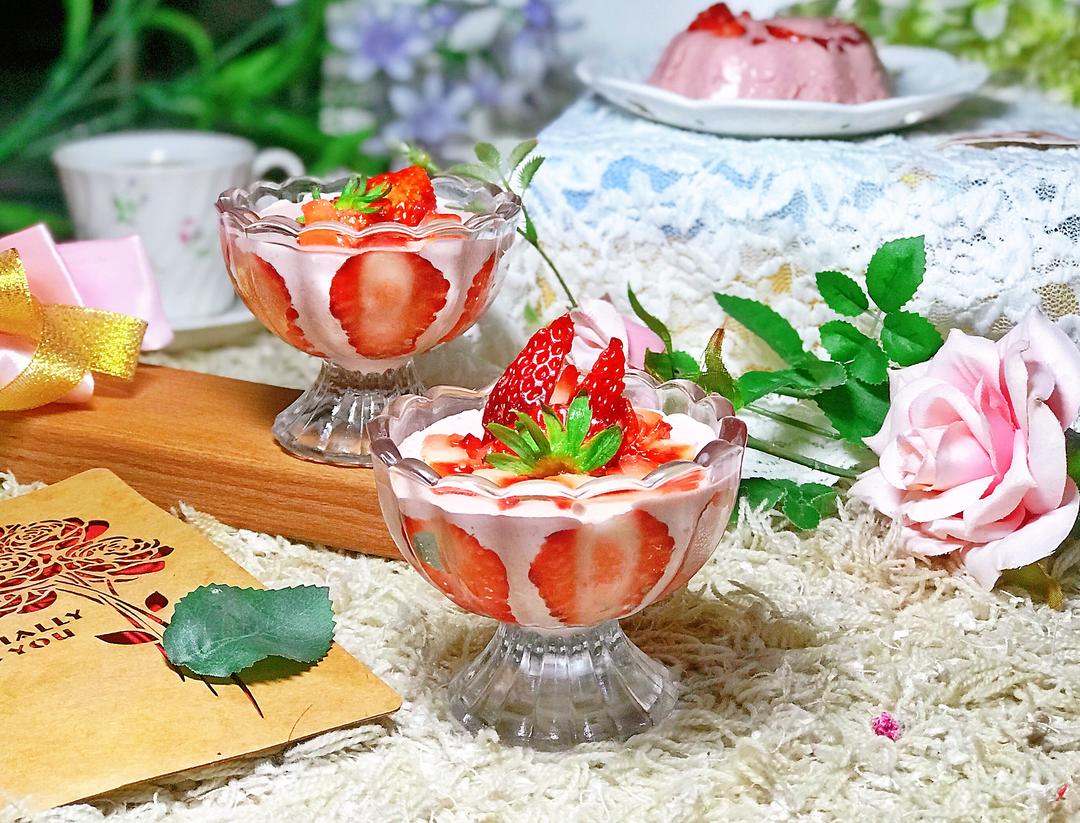 ㊙️超级简单的草莓慕斯杯✅高颜值