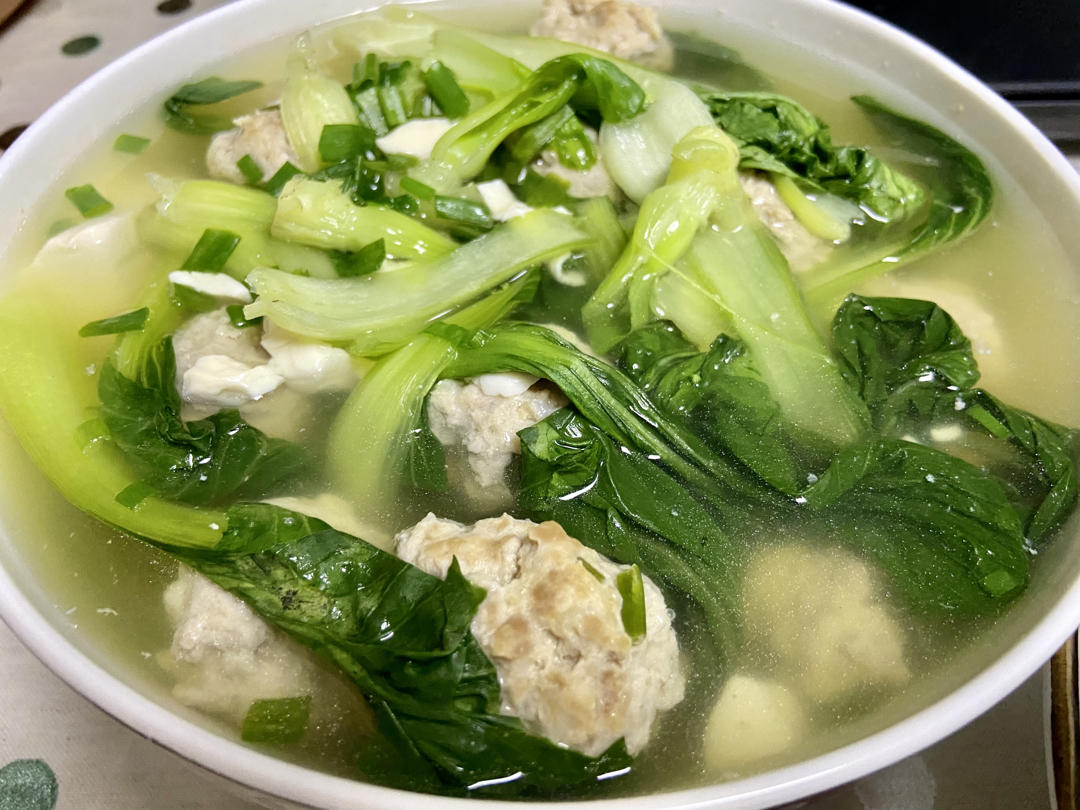 香菇青菜肉丸汤