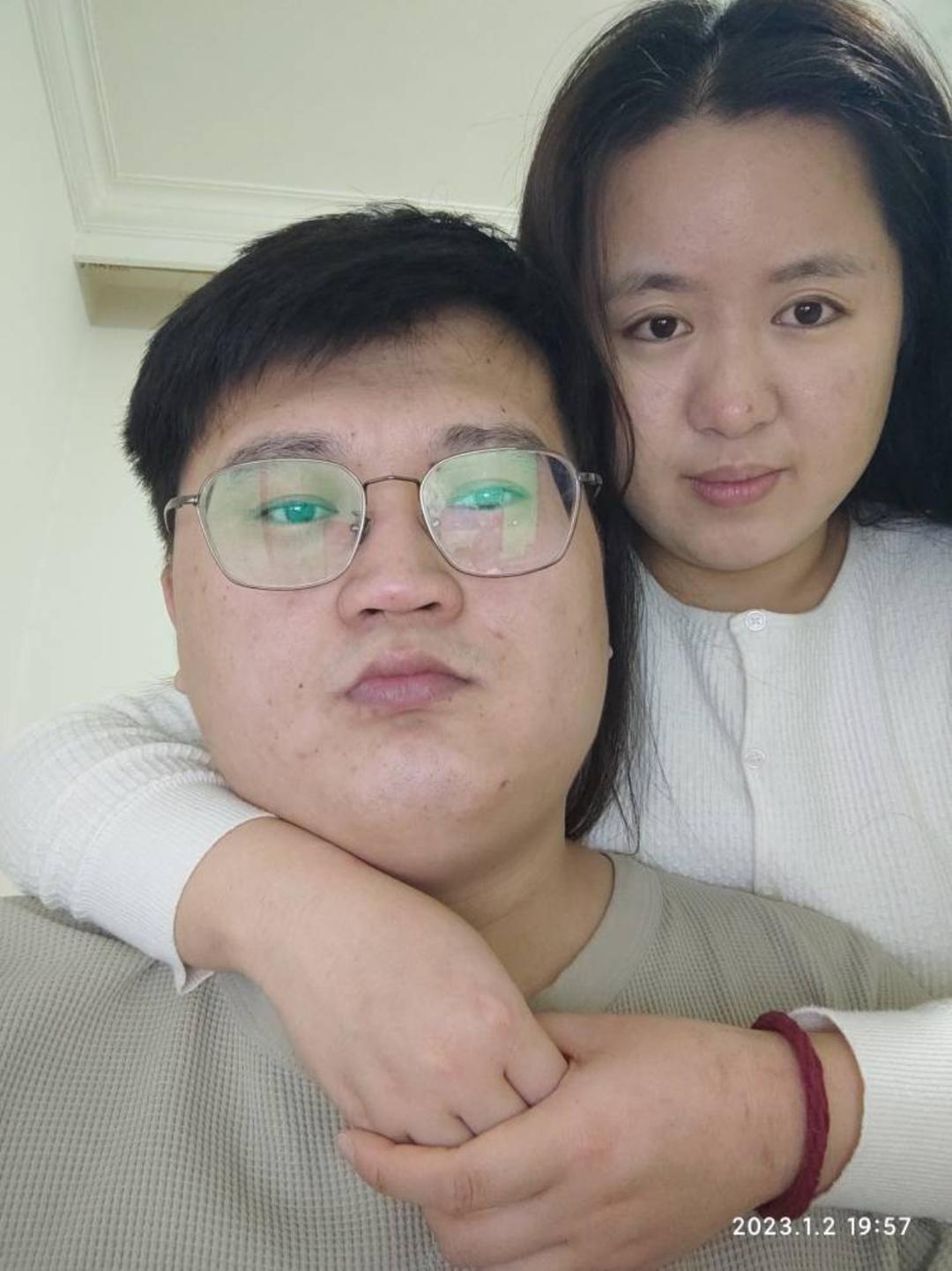 只看着我啦啦啦啦