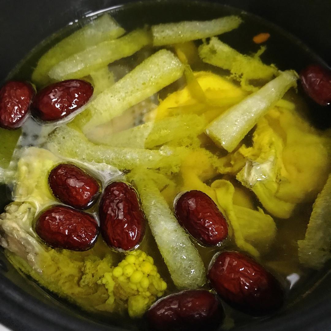 山药炖鸡汤